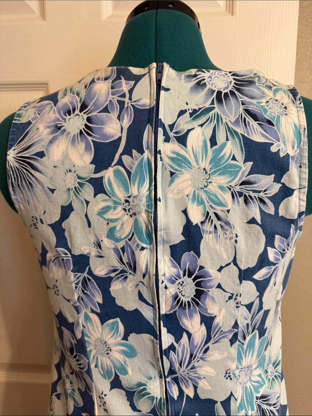 Faded Glory Navy Floral Sleeveless Midi Dress - Picture 5 of 7
